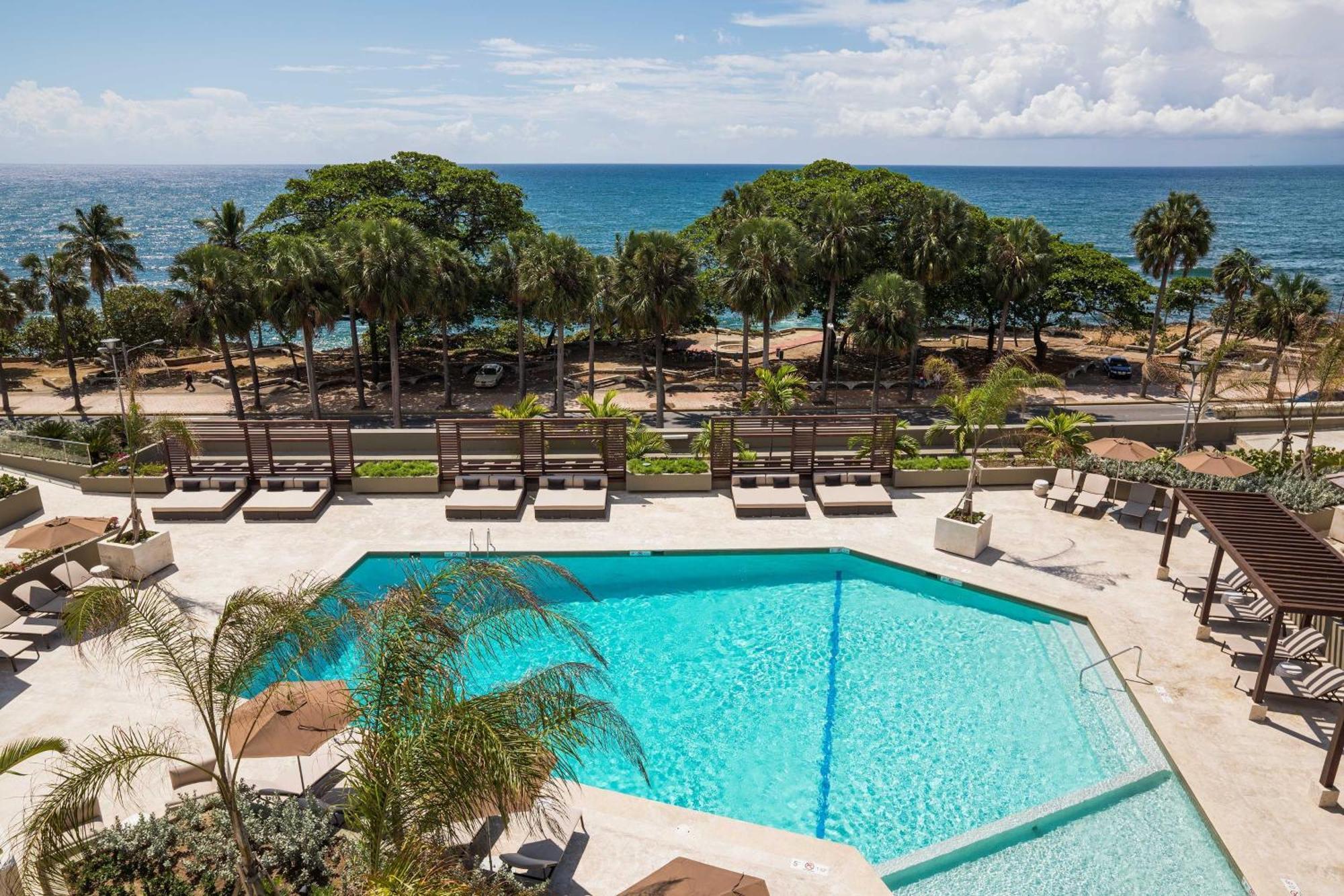 Club lounge access 1 Bedroom Studio Suite Pool front view,1274732446:JPEG