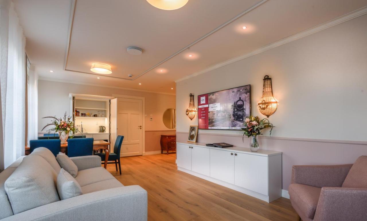King Suite Mandi