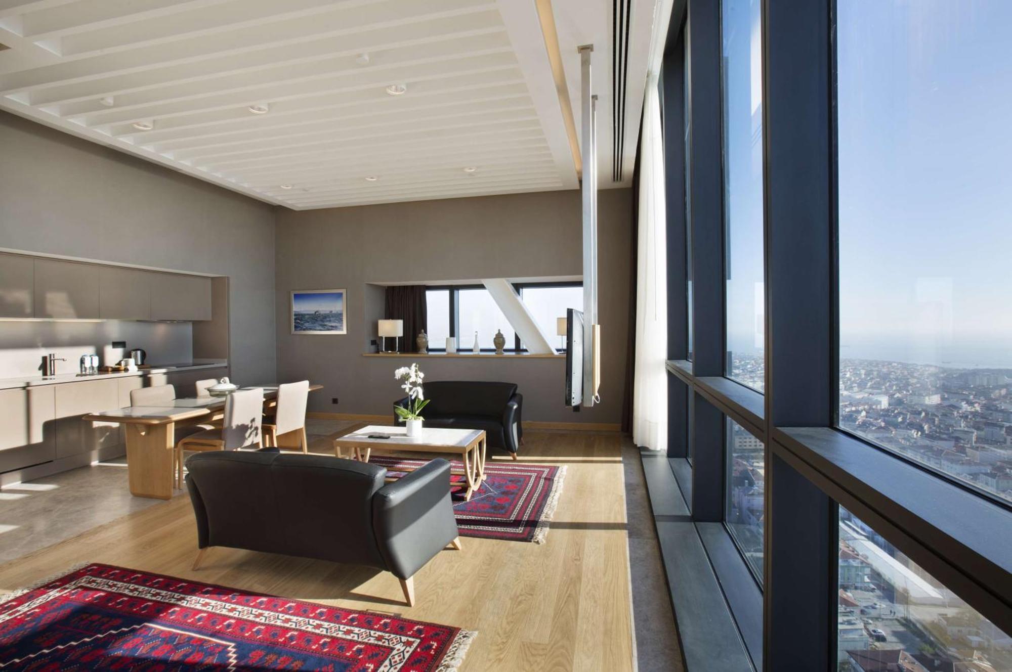 Maisonette-Suite mit Kingsize-Bett und Aussicht