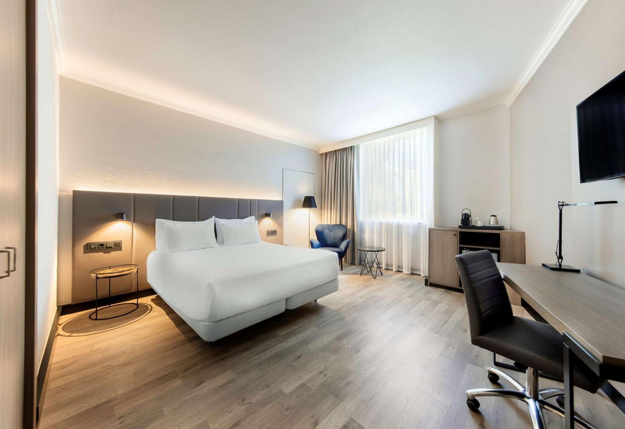 Superior Double or Twin Room,1275351130:JPEG