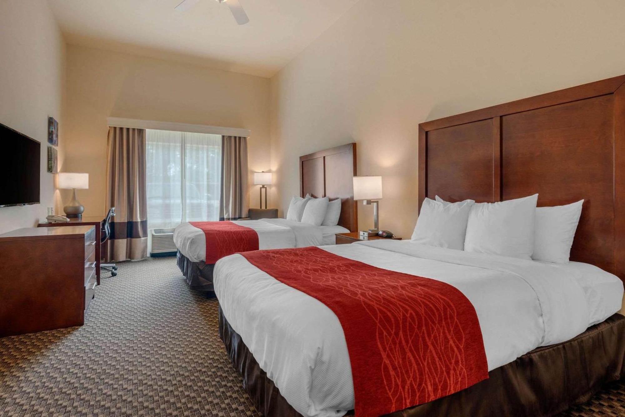 Standard Queen Room