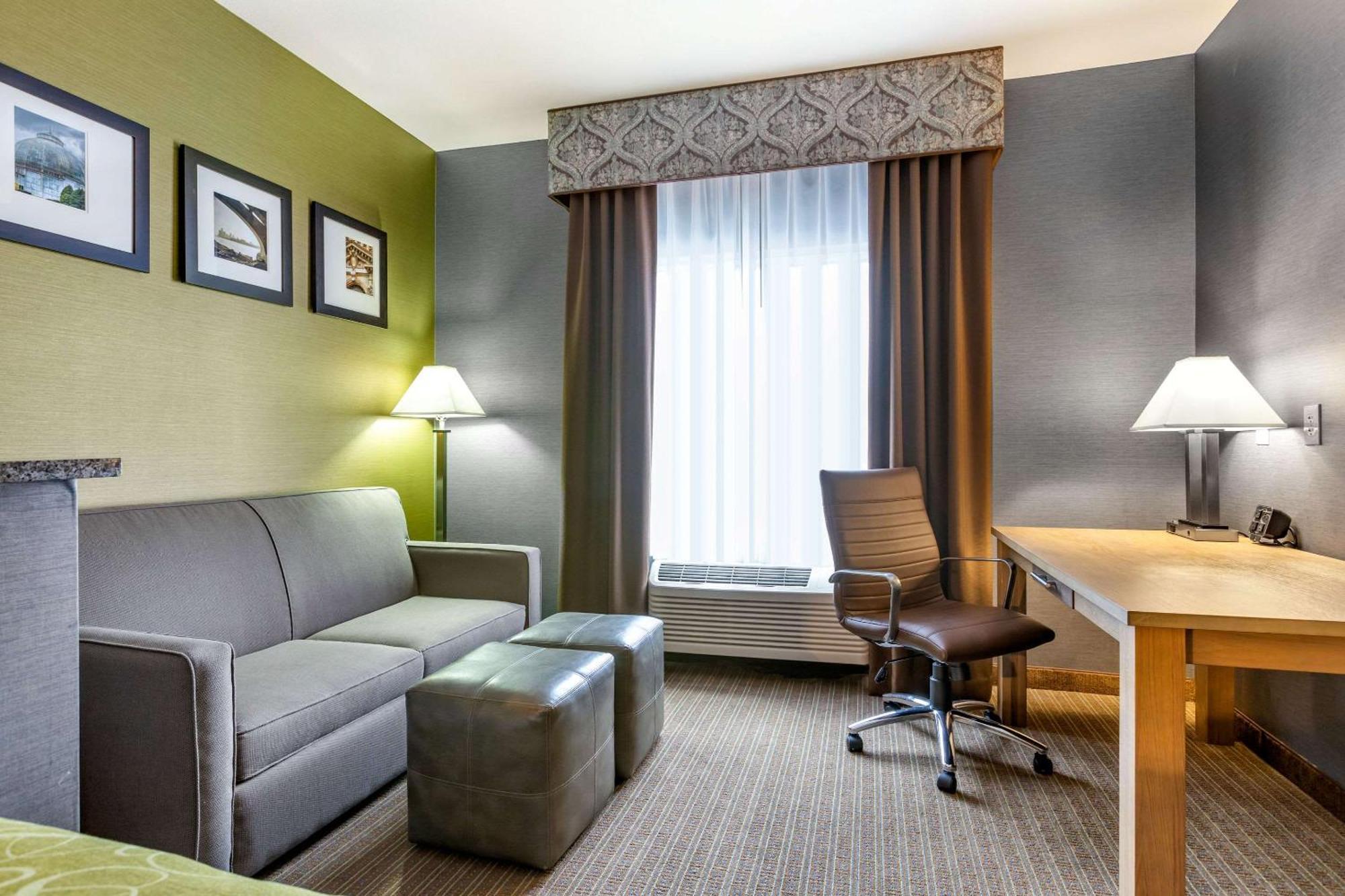 Queen Suite