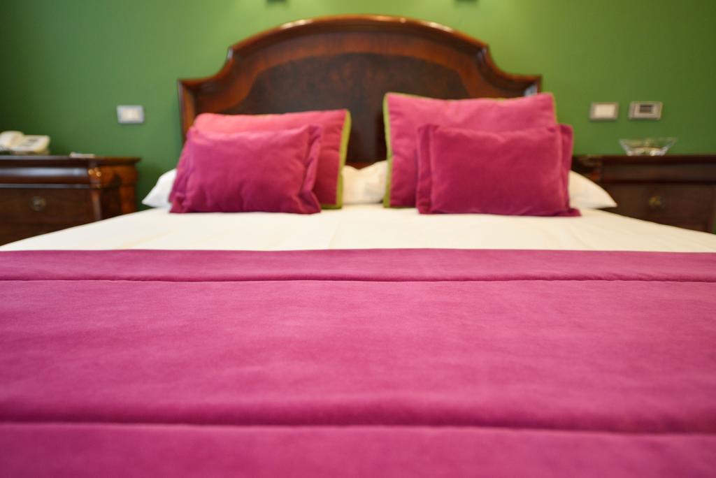 Deluxe Suite,1588059075:JPEG