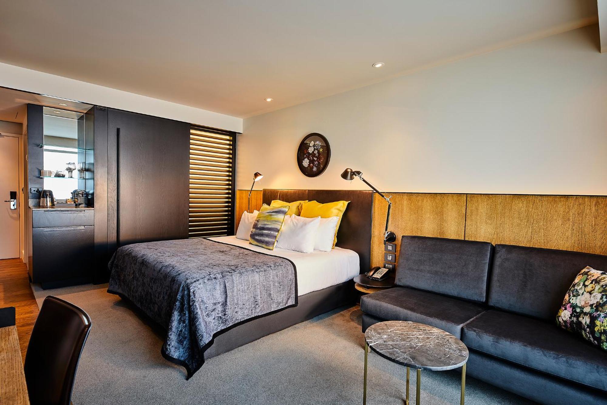 Grand Deluxe King Room