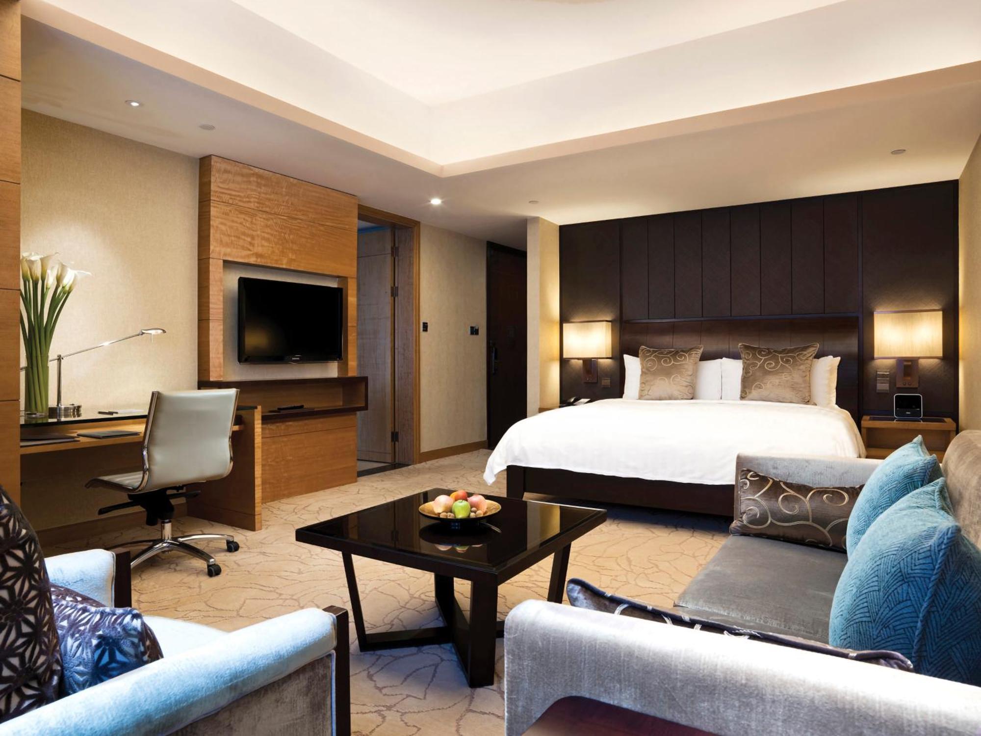 Club Premier Twin Room