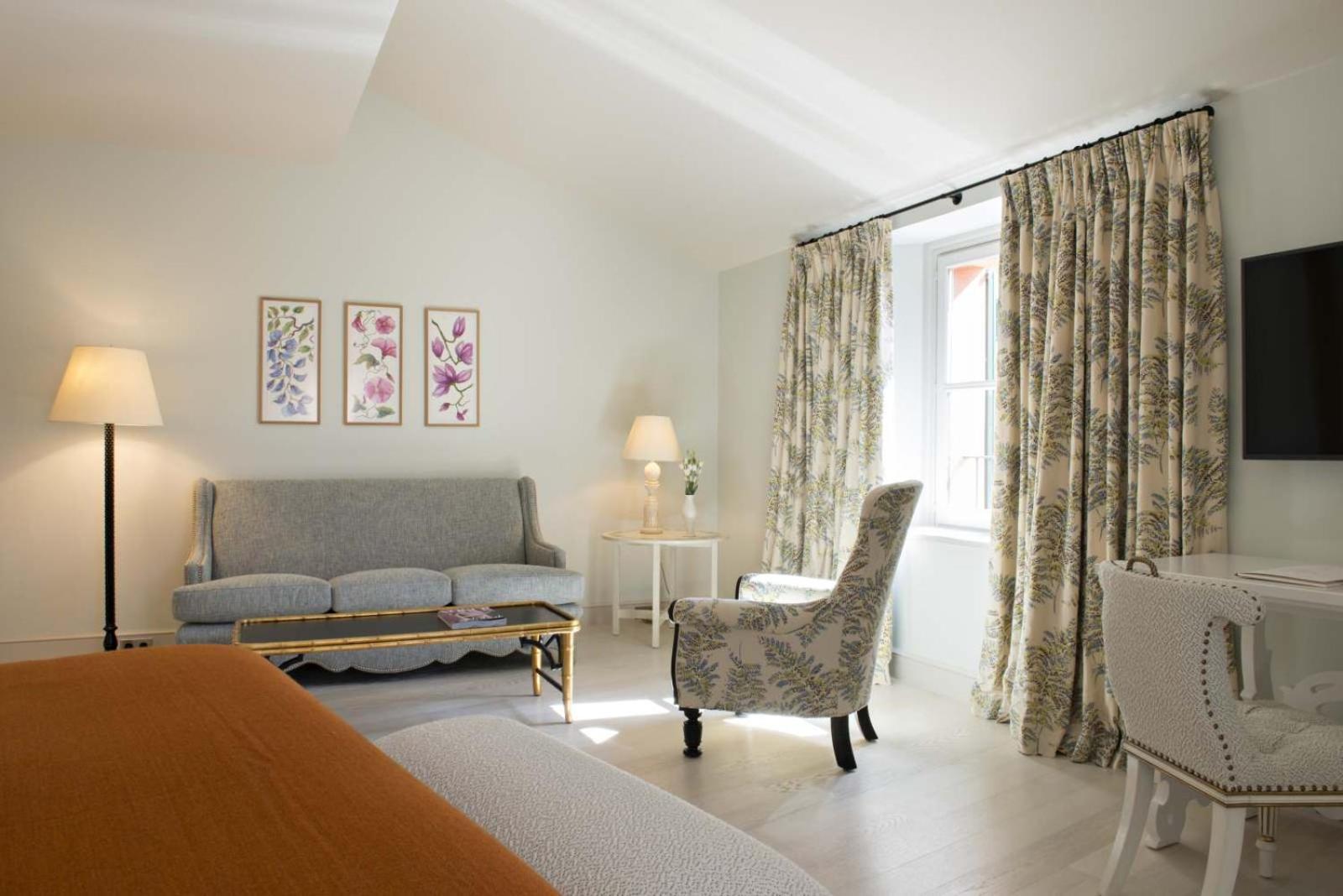 Deluxe Junior Suite