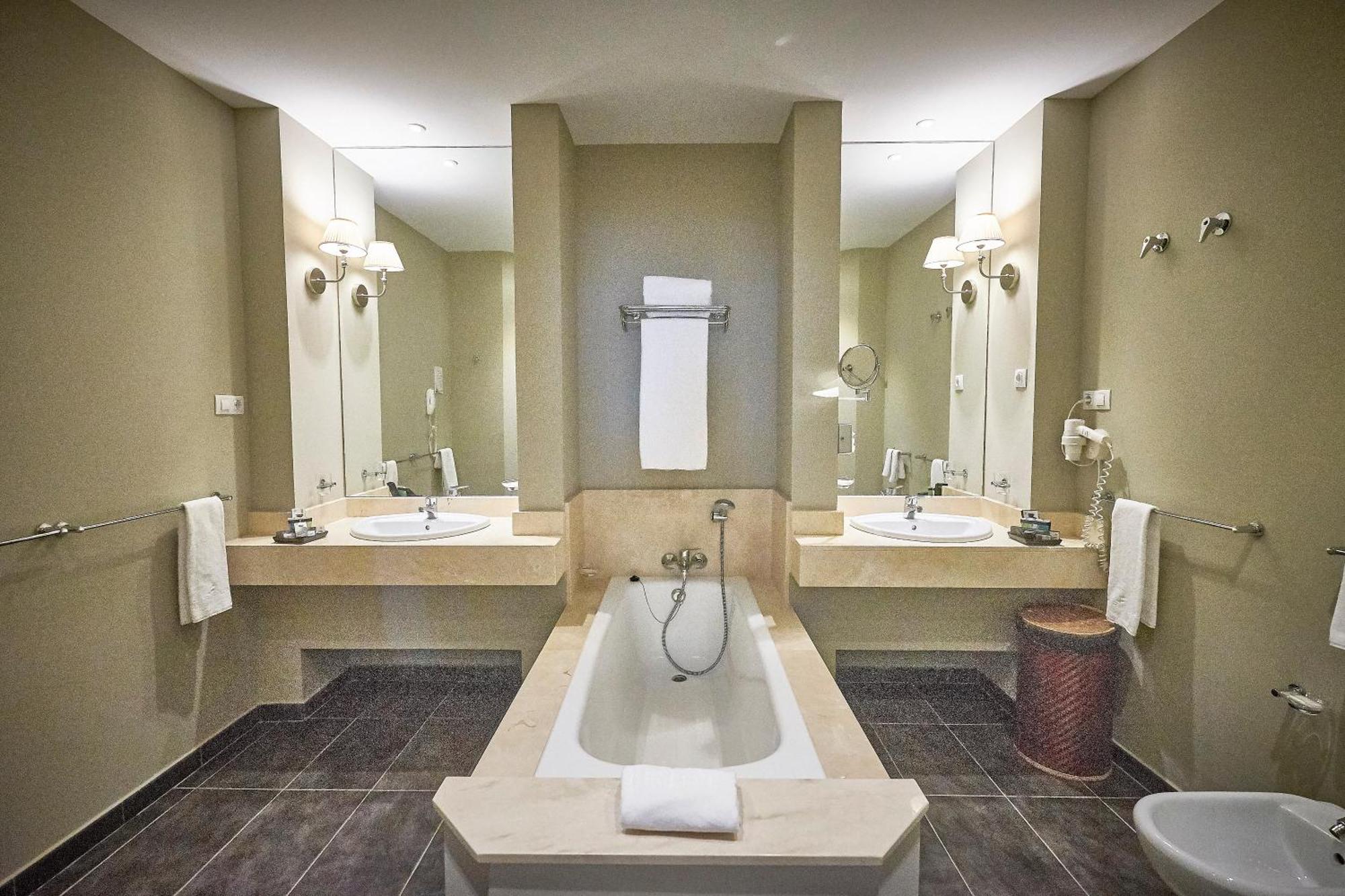 Two Bedroom Suite,1278935749:JPEG