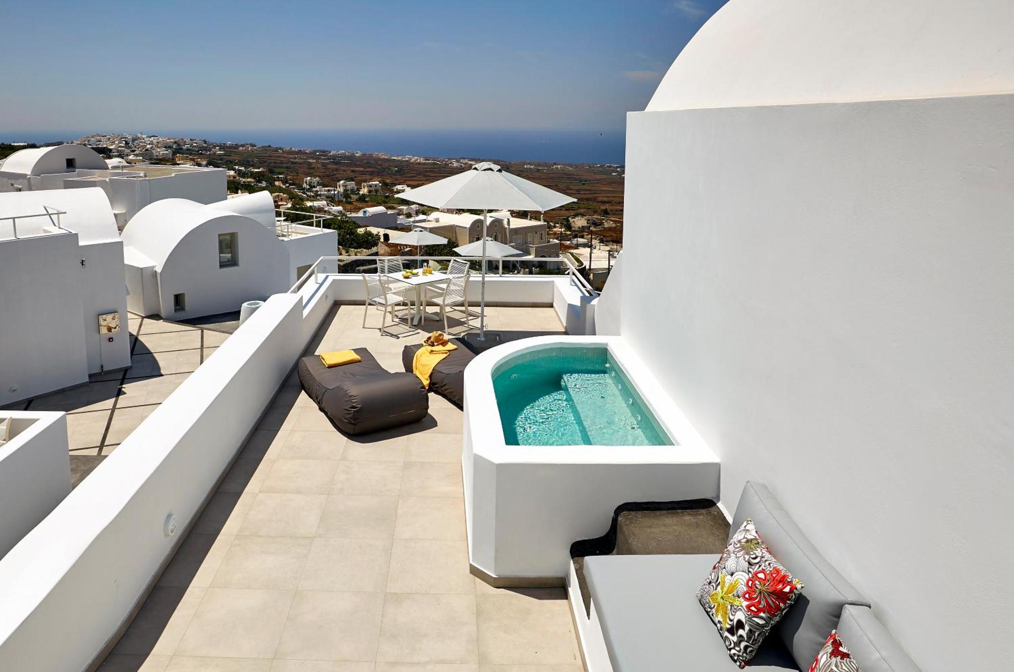 Executive 2BD Suite Sea View & outdoor Jacuzzi,1278973687:JPEG