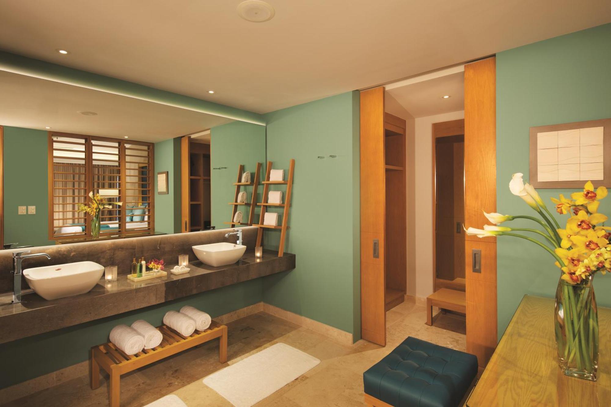 Preferred Club Master Suite Ocean Front Private Pool 1 King Bed Adults Only,1444197427:JPEG
