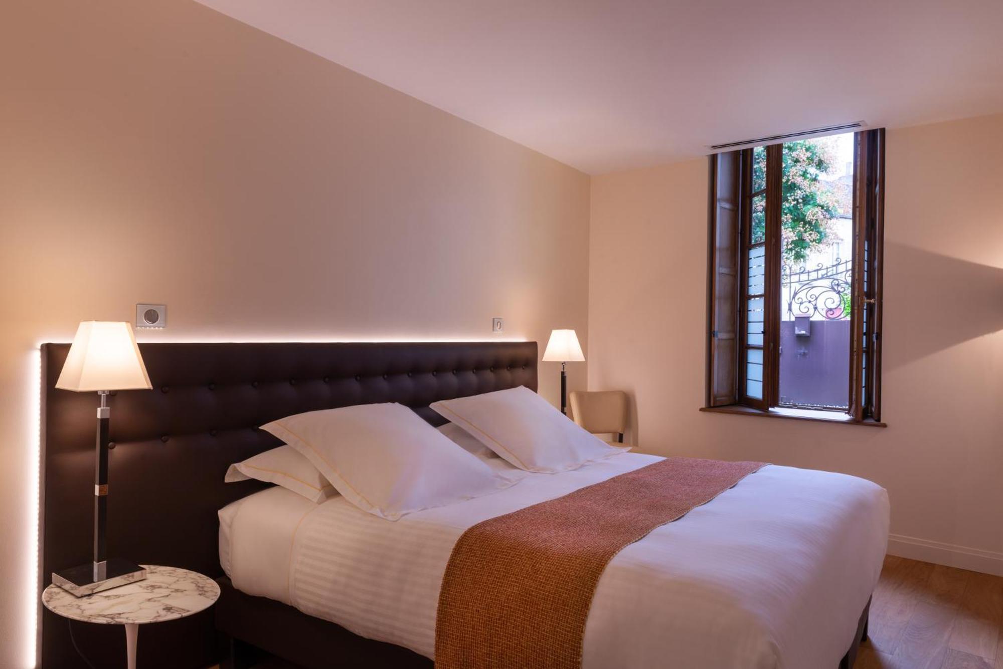 Suite Knoll