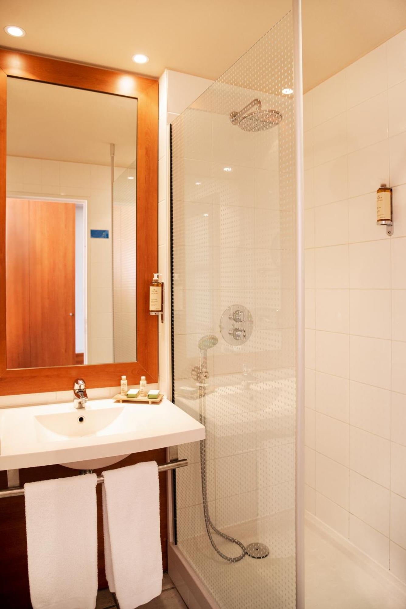 Comfort Twin Room - Non-Smoking