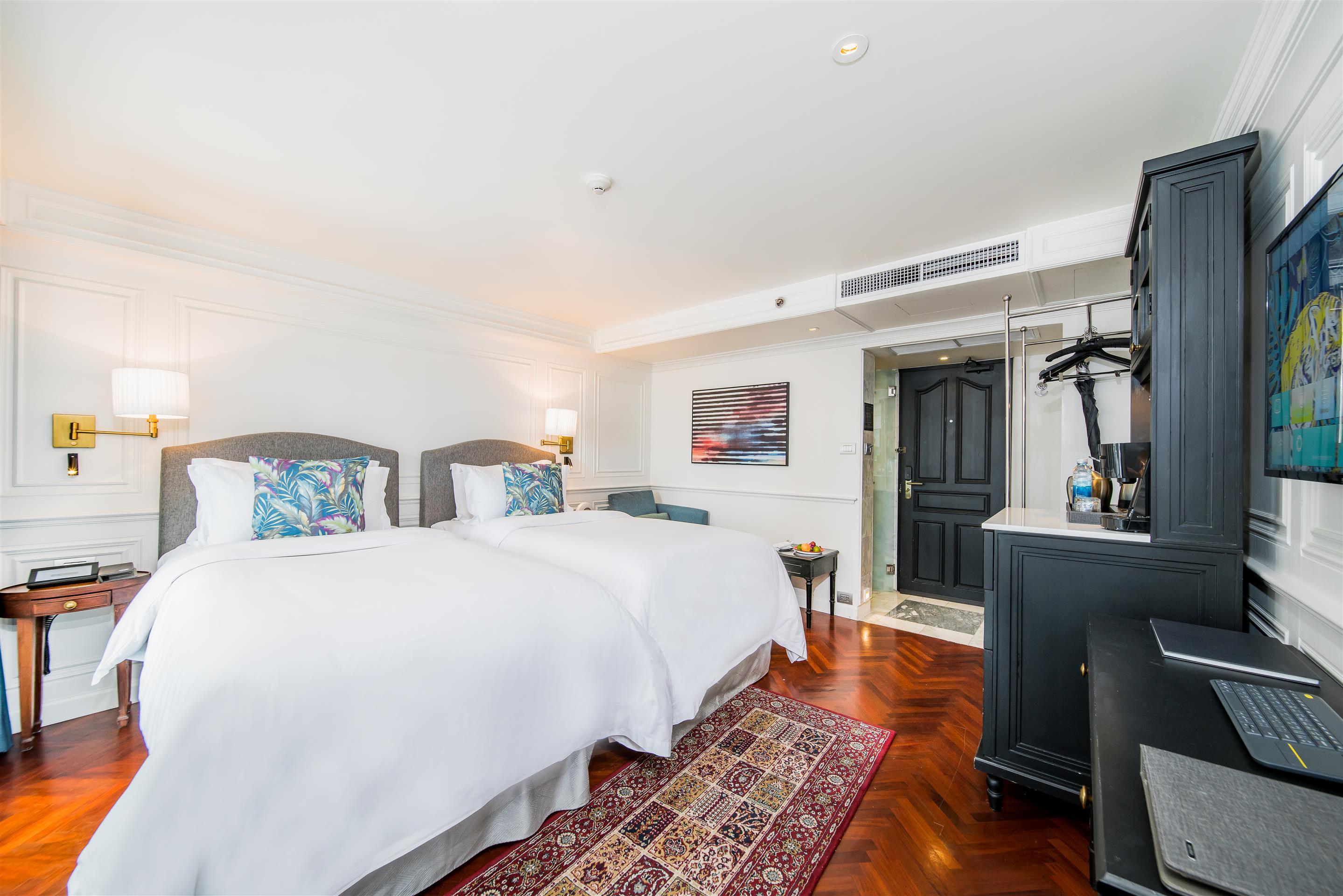Akara Deluxe Twin Room