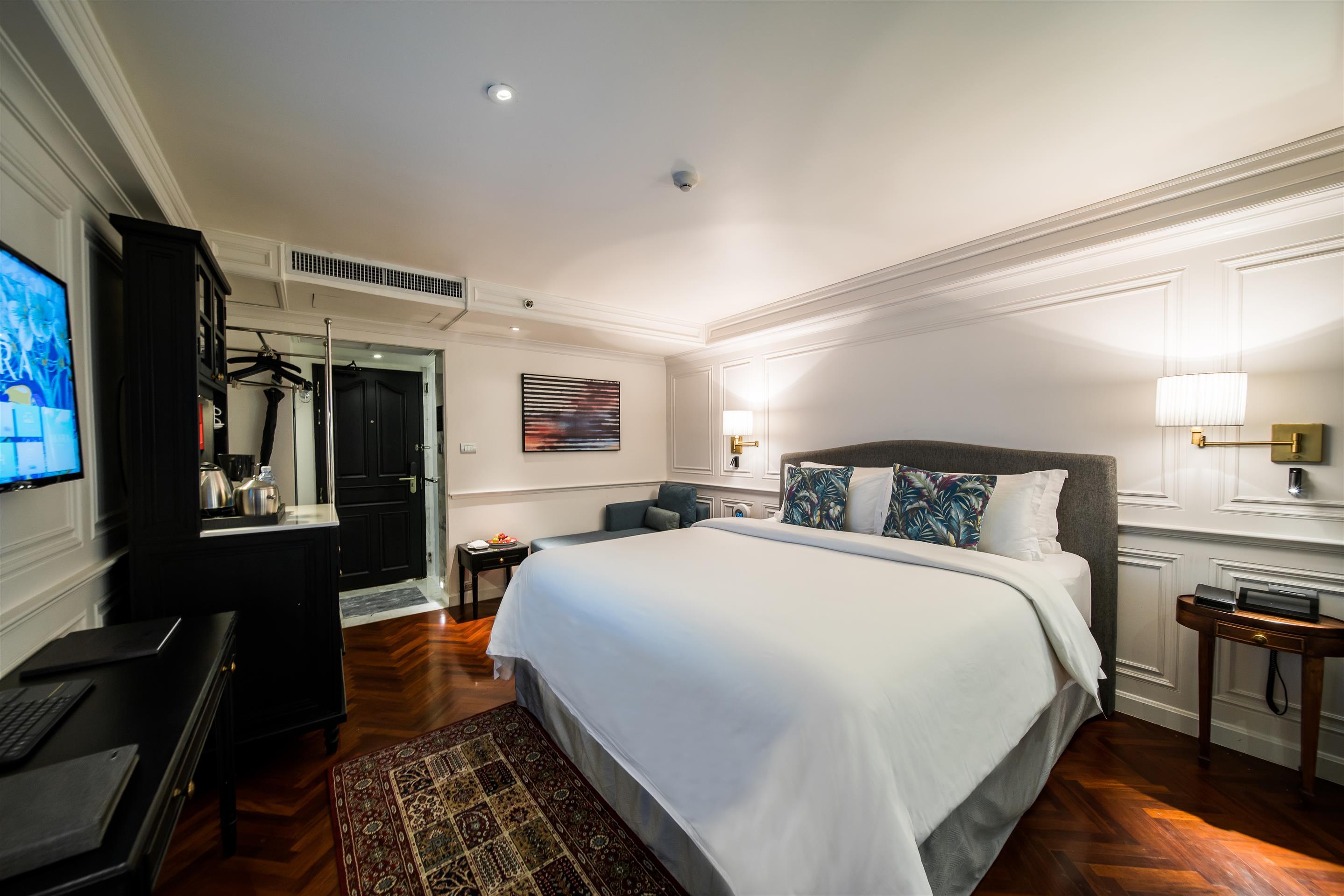 Akara Deluxe King Room