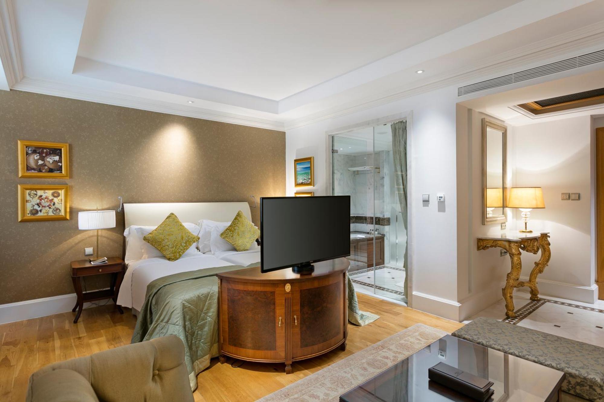 Premium Room