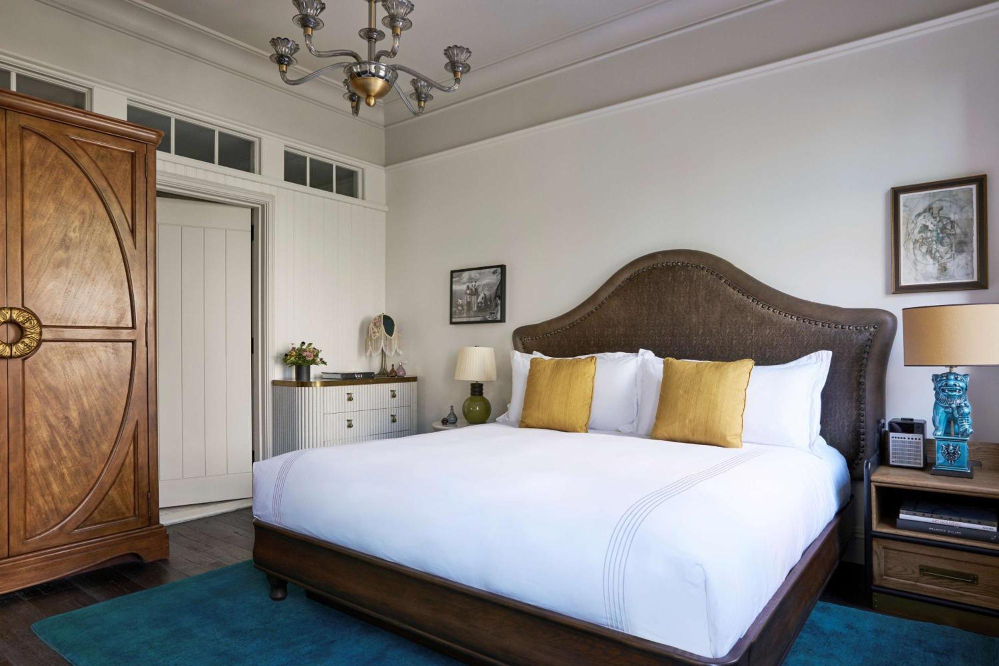 Premium King Room