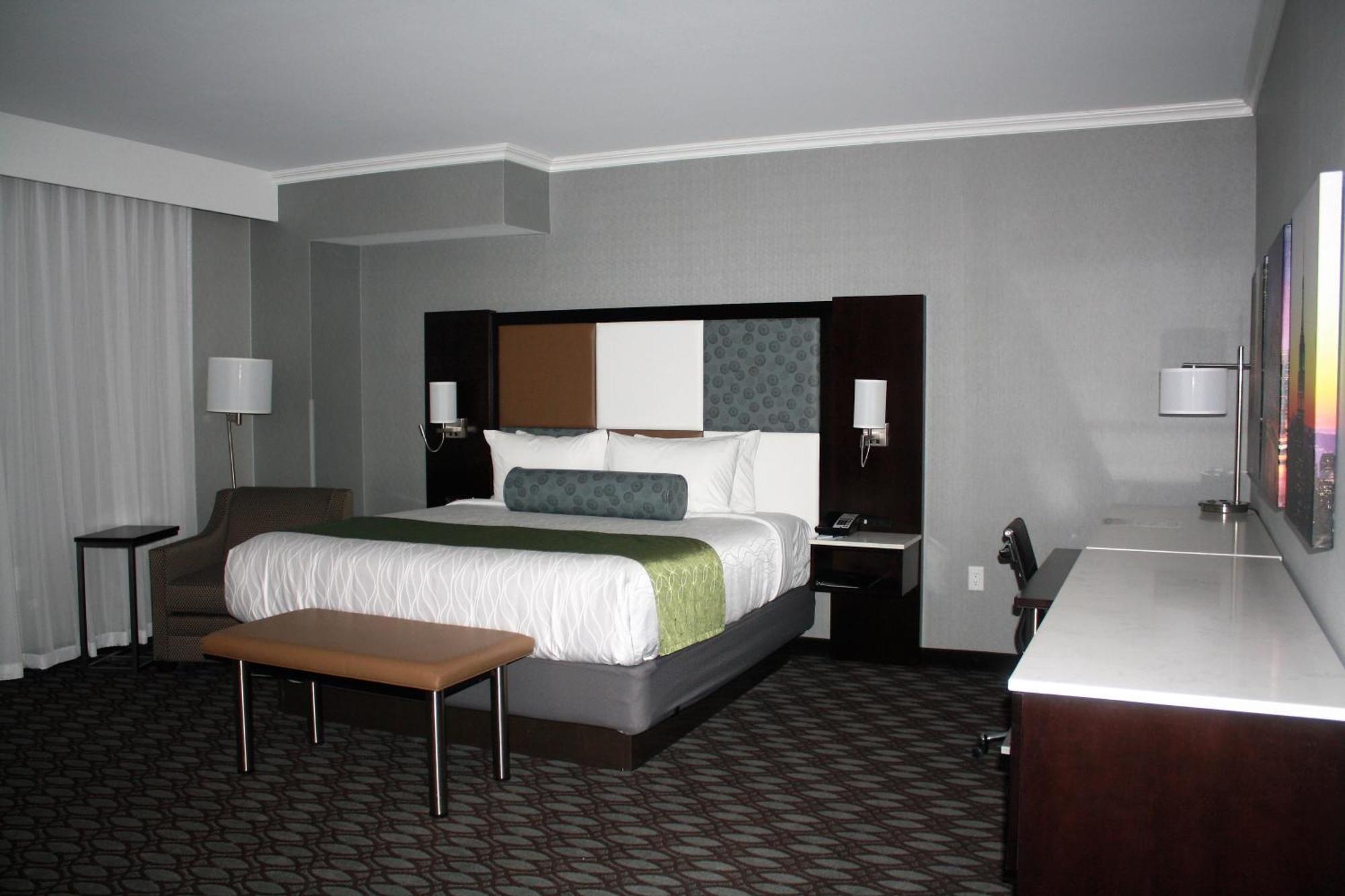 King Room Non-Smoking,1588293414:JPEG