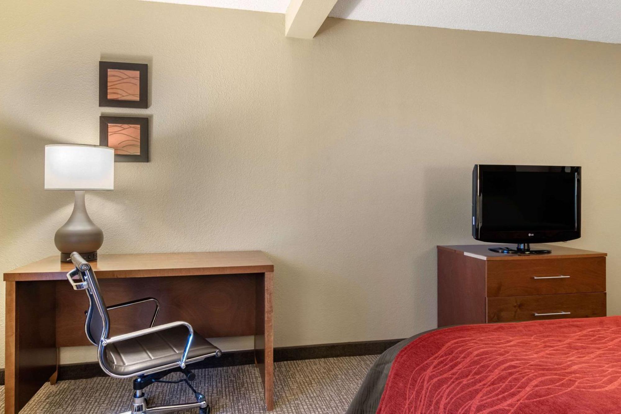 Double Room with Two Double Beds - Accessible/Non-Smoking