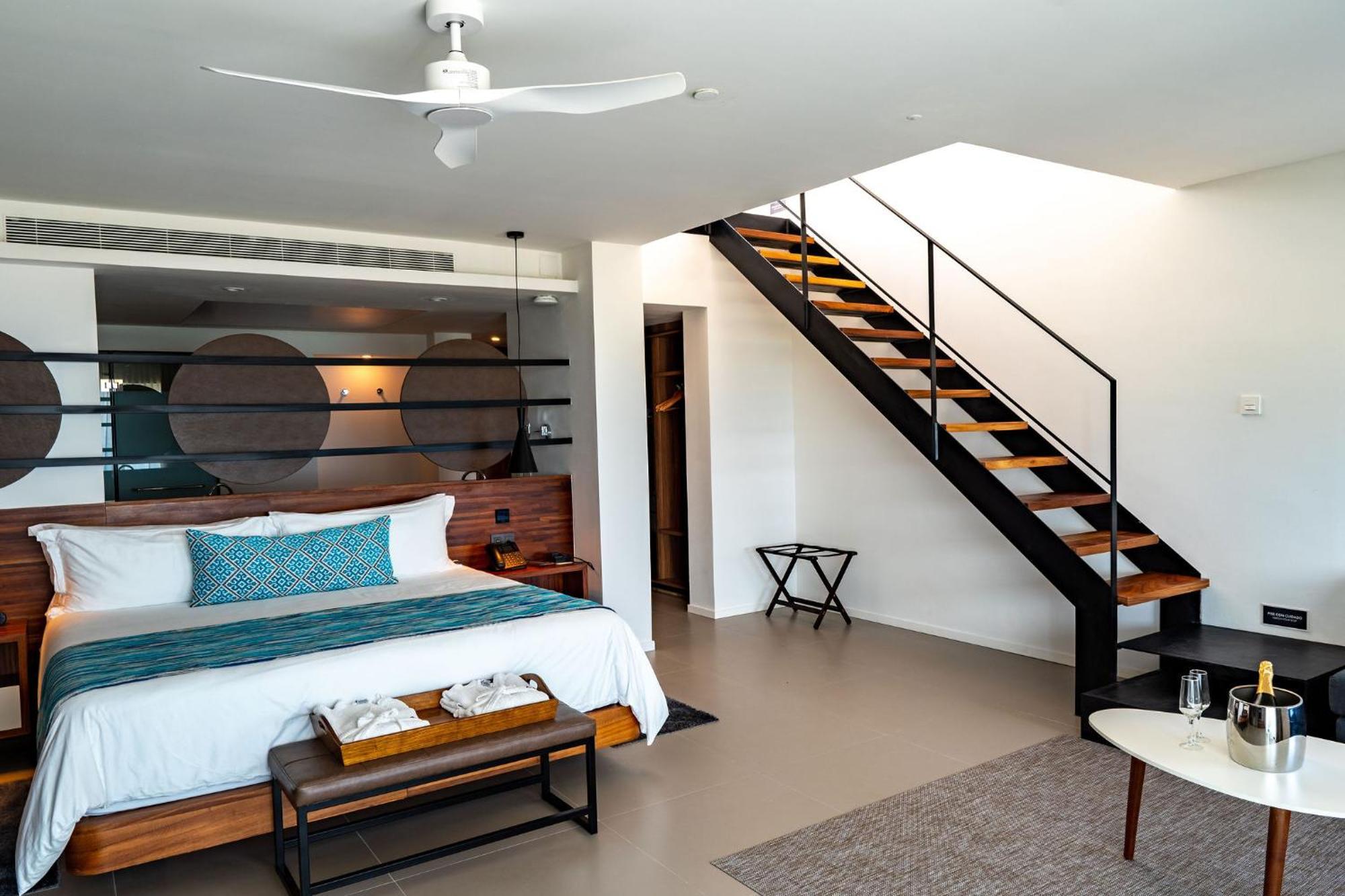 Elegance Club Plunge Pool Suite Adults only 18 WiFi