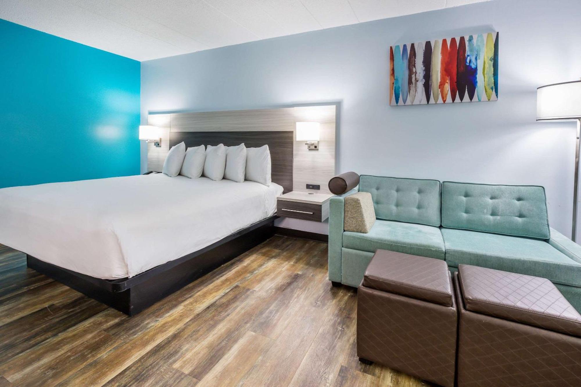 Standard King Room