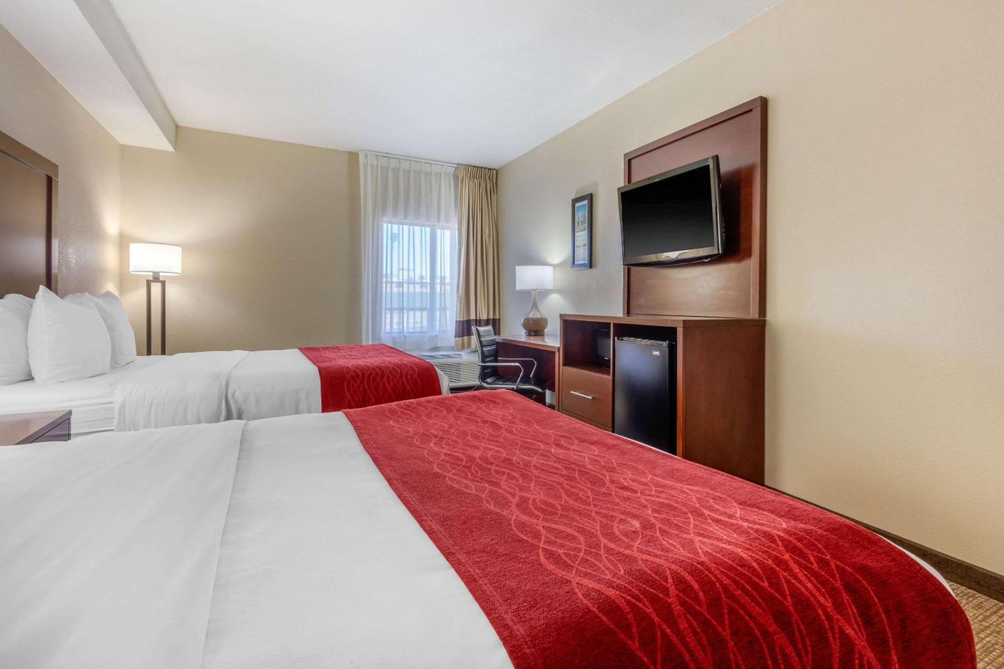 Superior Queen Suite with Two Queen Beds - Non-Smoking