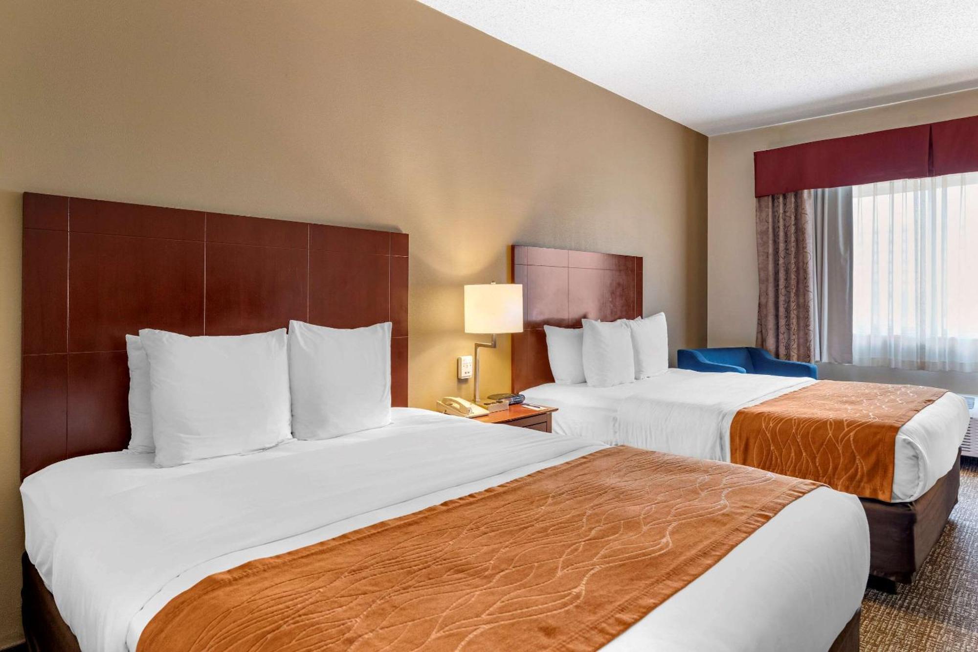 Queen Room with Two Queen Beds - Non-Smoking