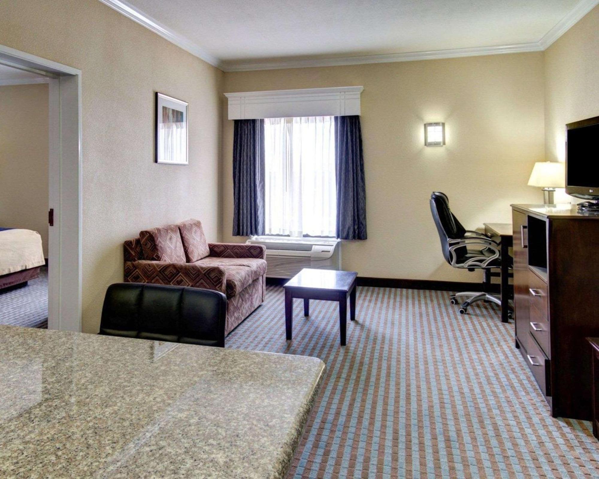 Superior King Suite Non-Smoking