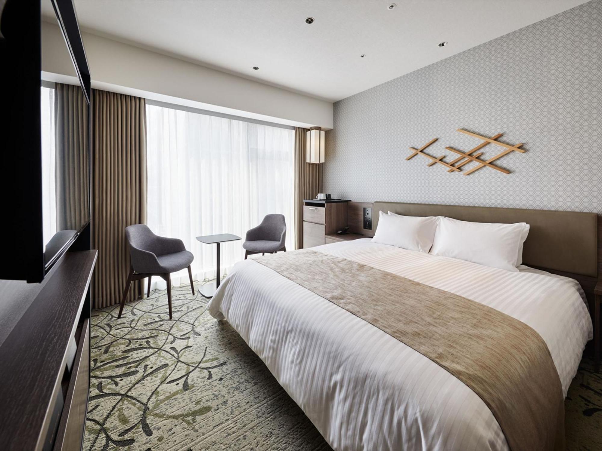 Double Room with King Bed - Non-Smoking