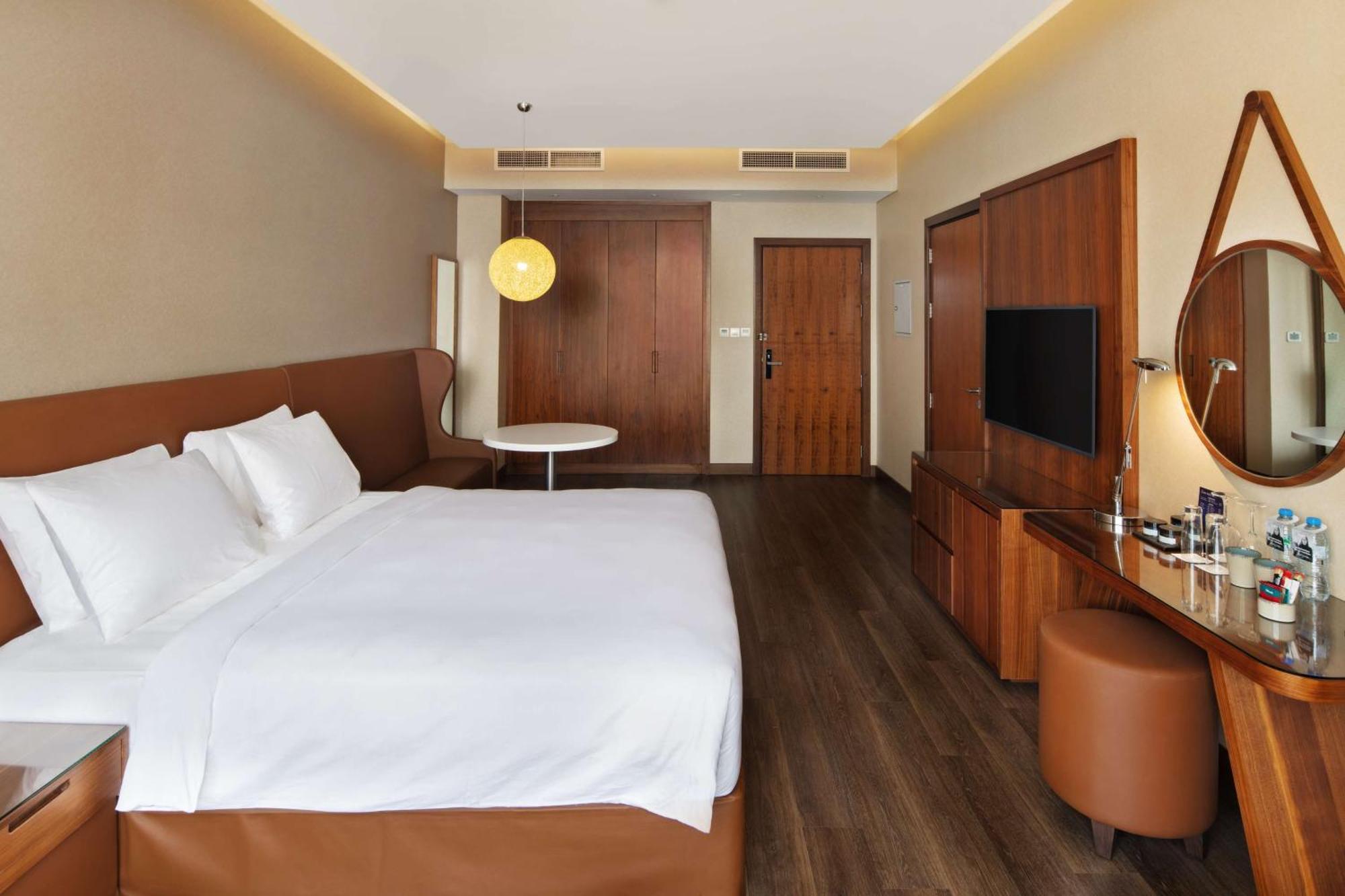 Executive Room Canal View Lounge Access,1284158185:JPEG