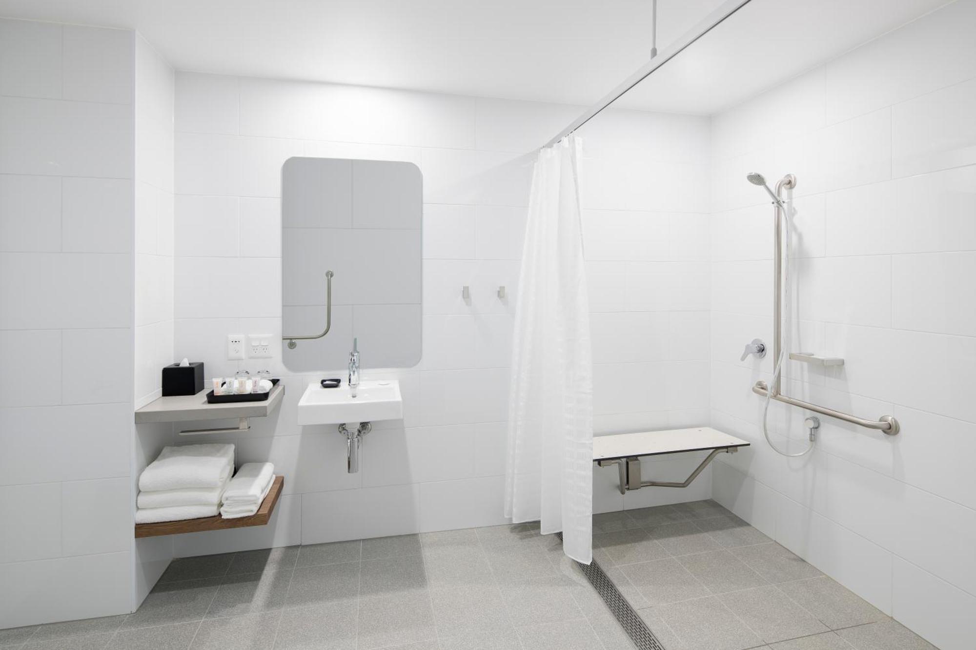 Standard King Room - Accessible
