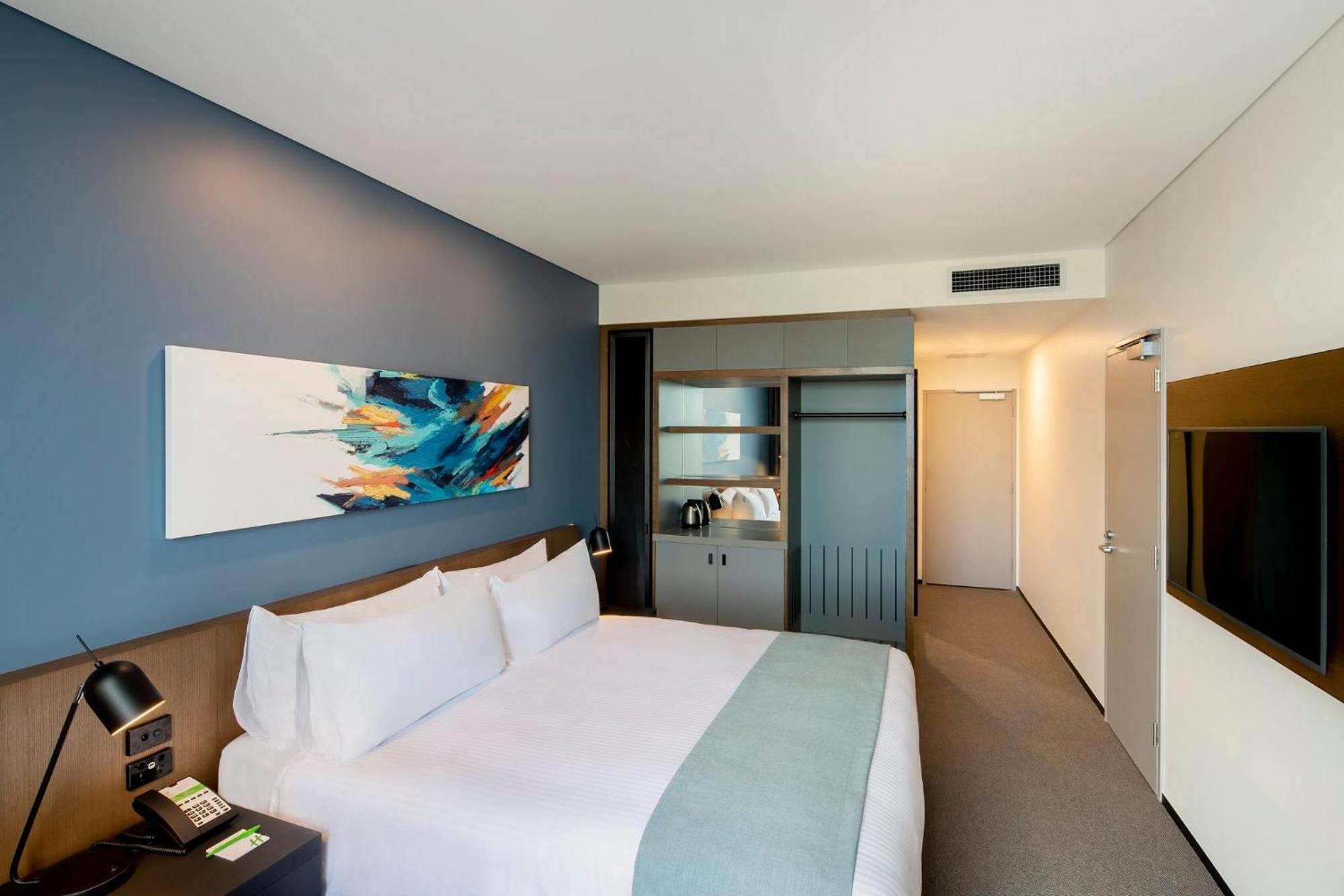 Premium King Room
