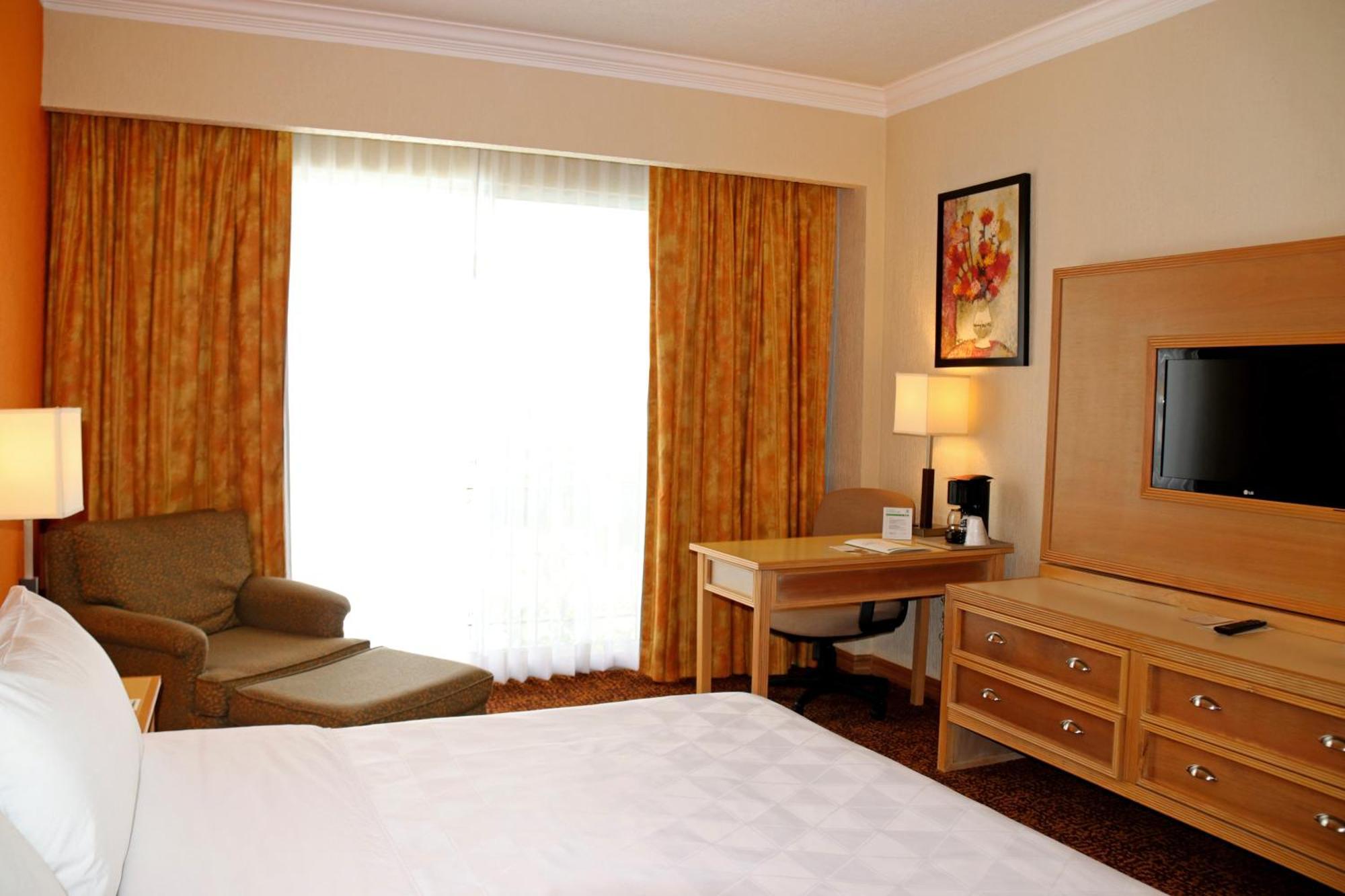 Standard Room,1284247576:JPEG