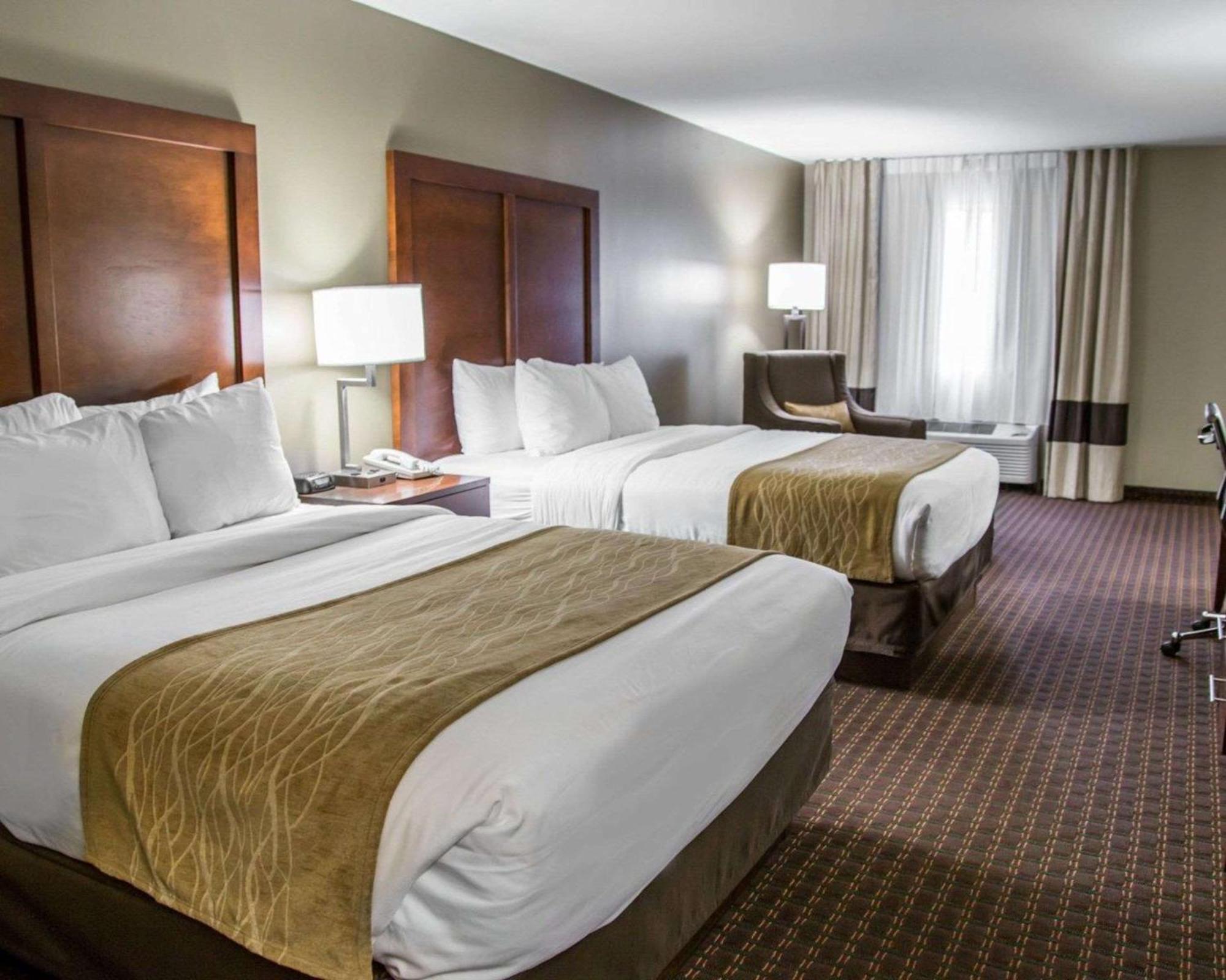 Queen Room with Two Queen Beds - Non-Smoking