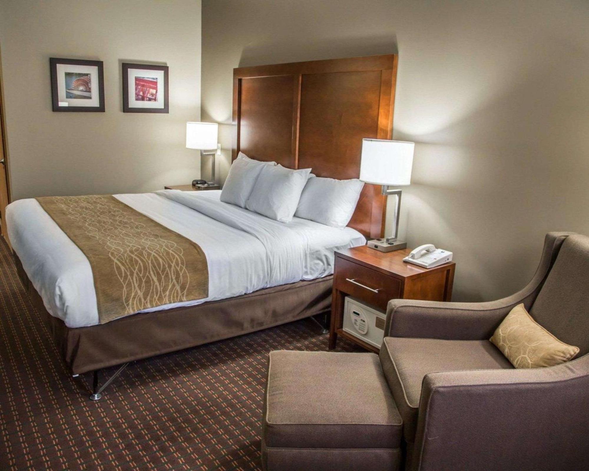 King Room - Accessible/Non-Smoking