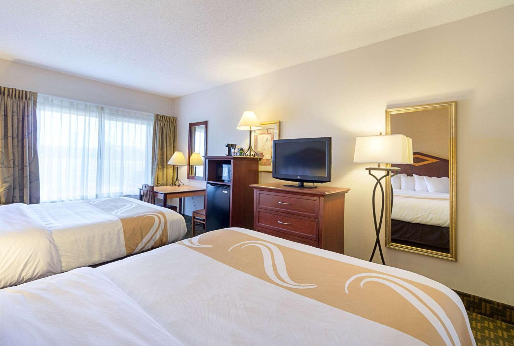 Queen Room with Two Queen Beds - Non-Smoking /Ground Floor