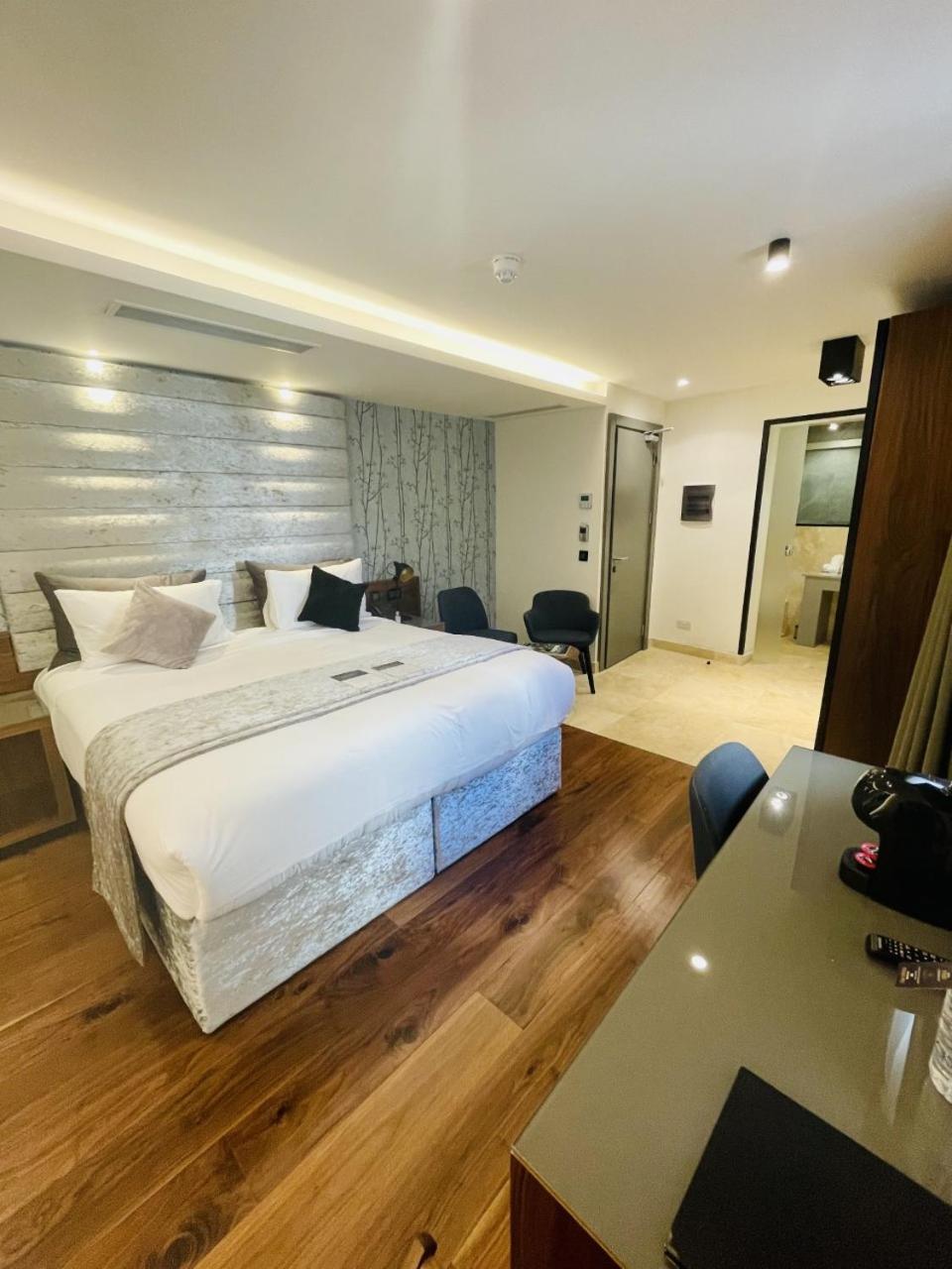 Classic Double or Twin Room,1245381841:JPEG