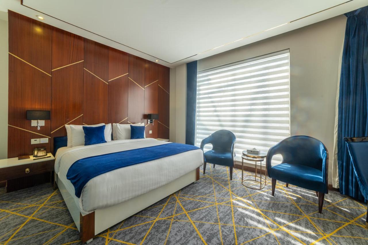 Executive Double Room with Lounge Access