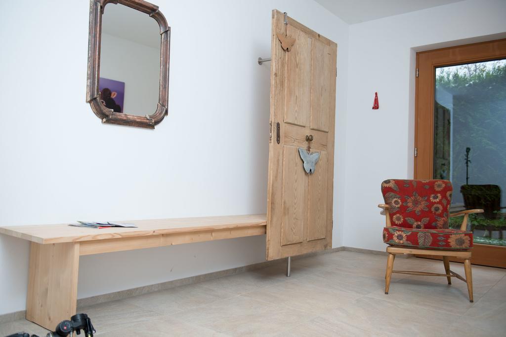 Apartment mit 2 Schlafzimmern und Terrasse - Nebengebäude