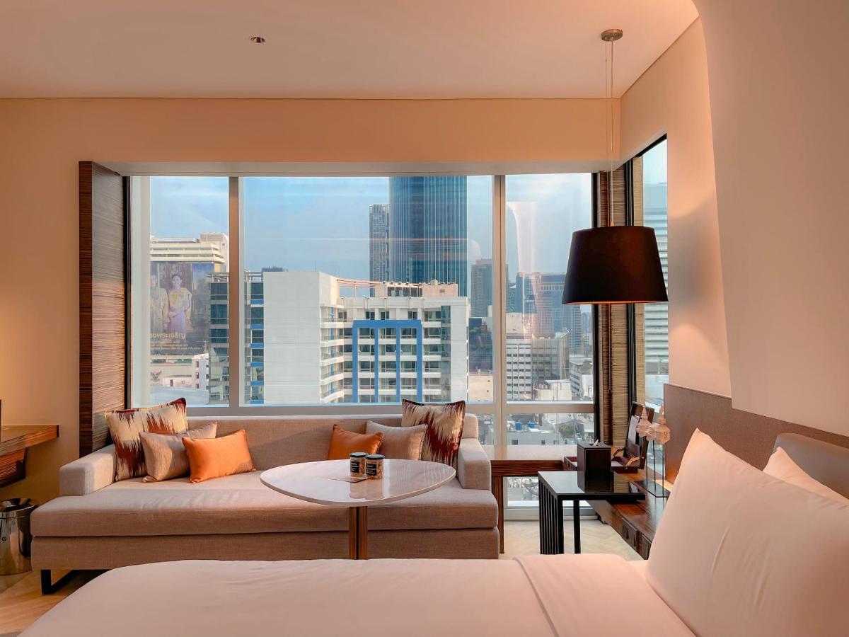 Deluxe Guest room, 1 King, Corner room
