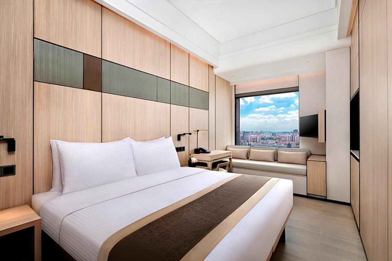 Deluxe Park View King Room