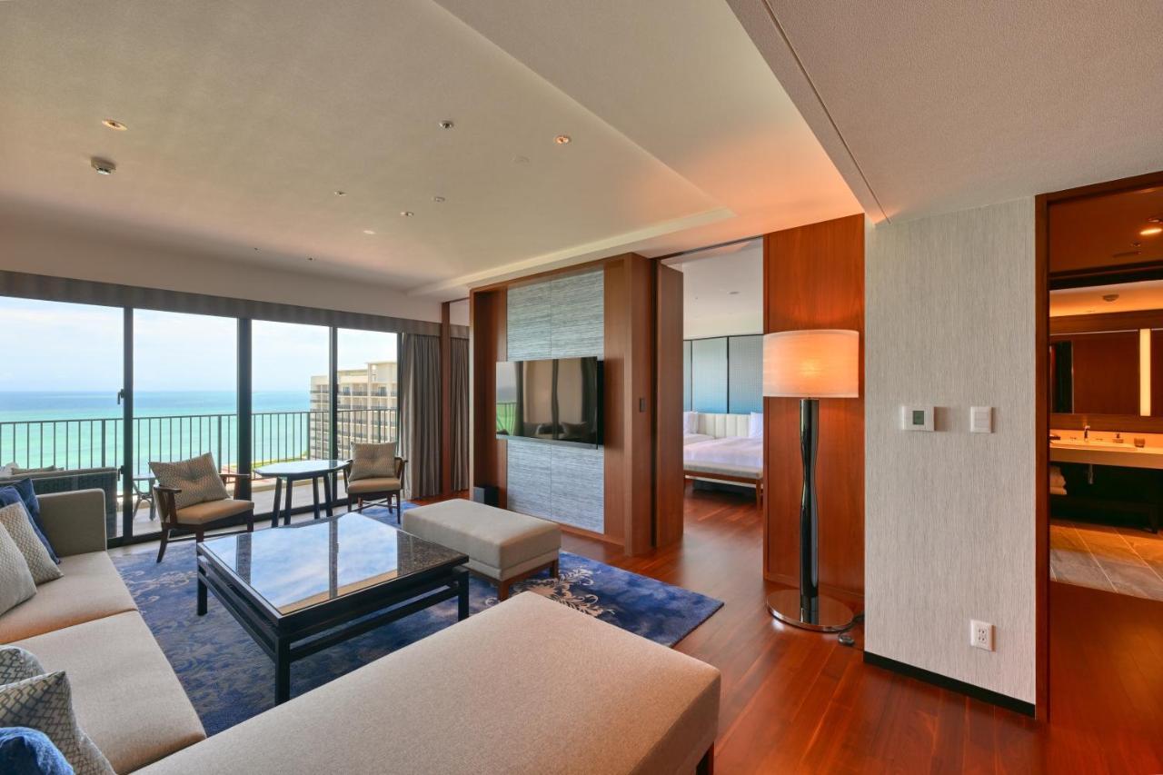 Royal Corner  Suite Twin