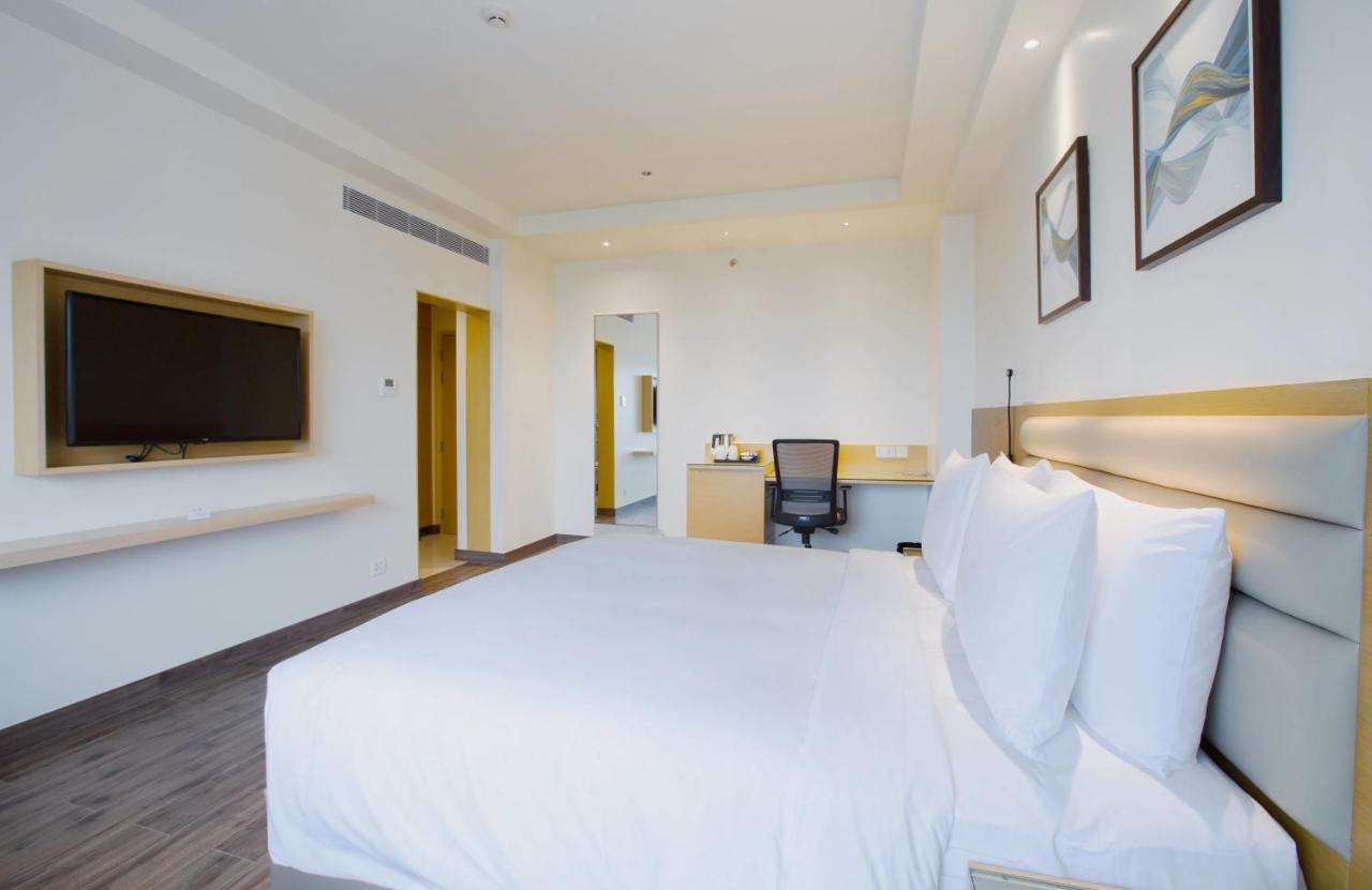 Club Room