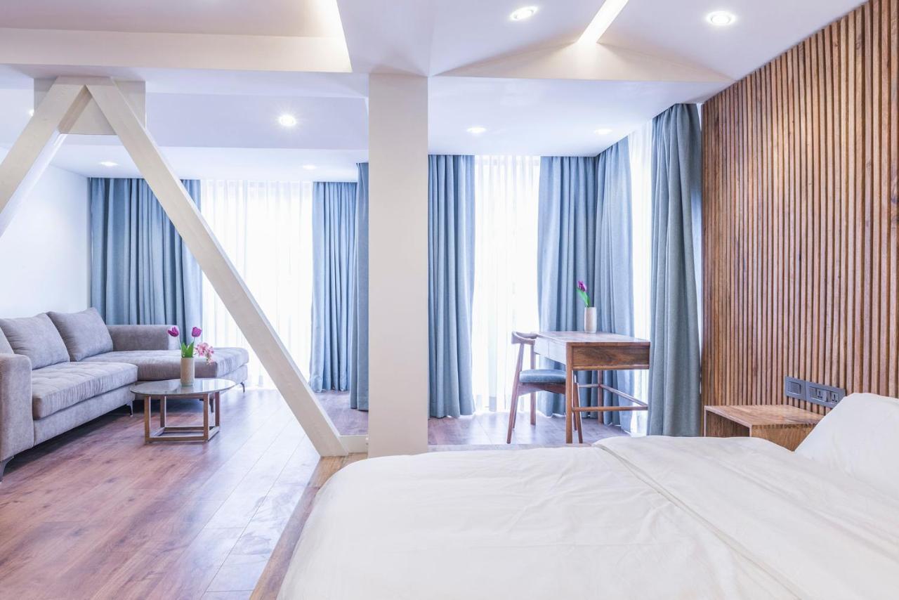 Suite with City View