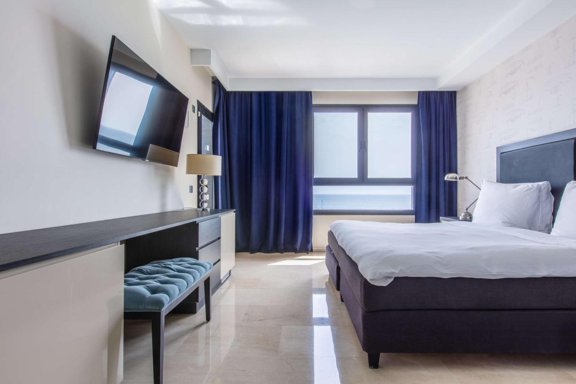 Premium Suite 3 Bedroom & Sea View,1306705843:JPEG