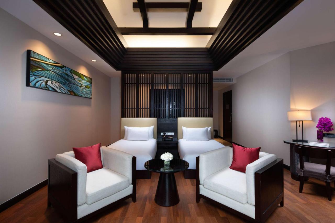 Twin Room with Mountain View