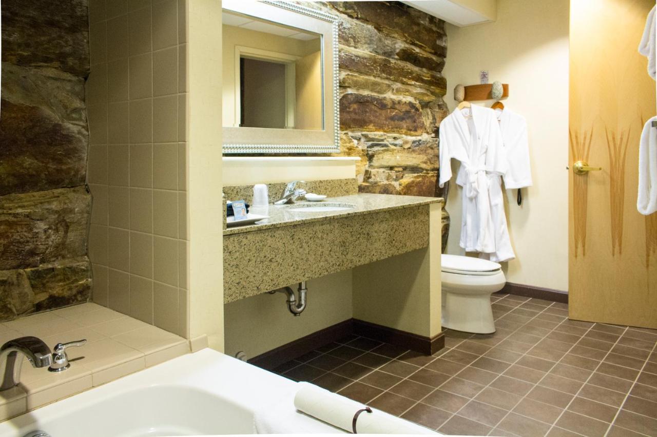 Suite with River View