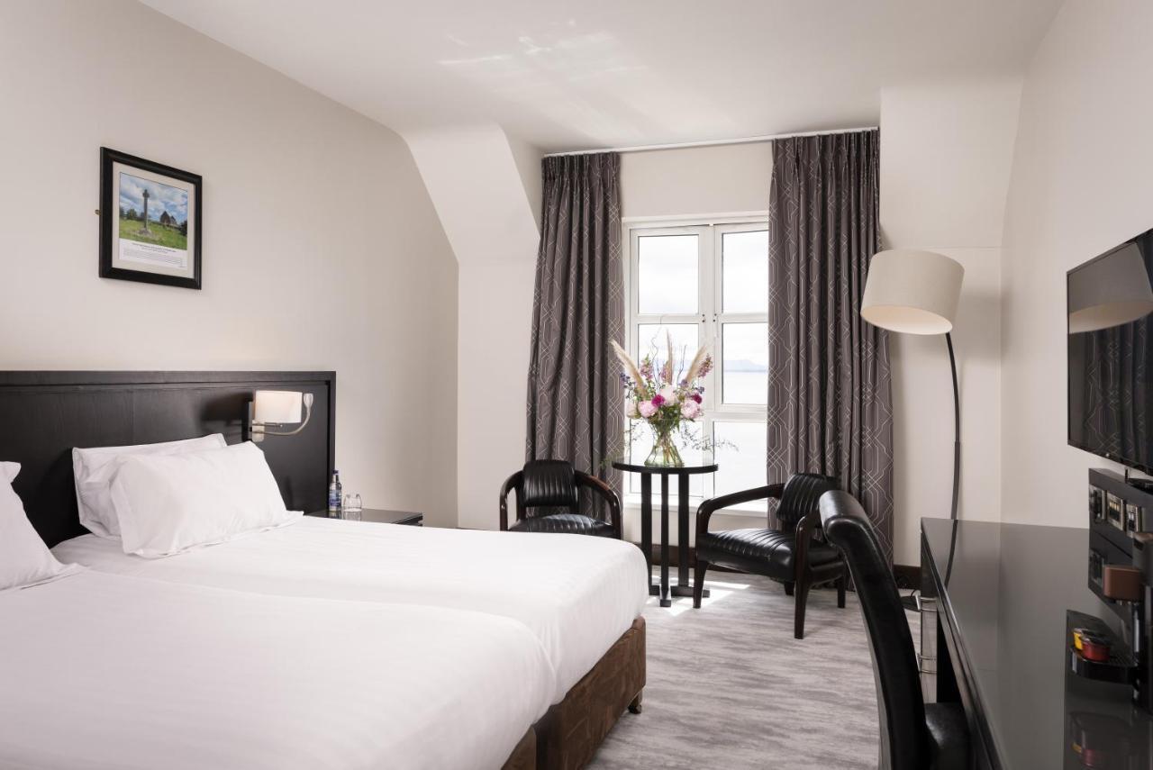 Twin Room,1602949365:JPEG