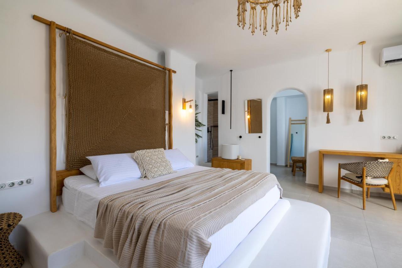 Deluxe Suite with Spa Bath