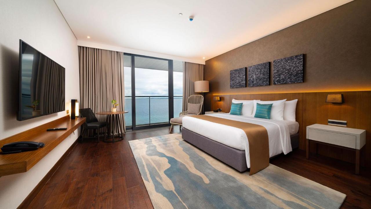 Habitación Premier con vistas al mar y balcón