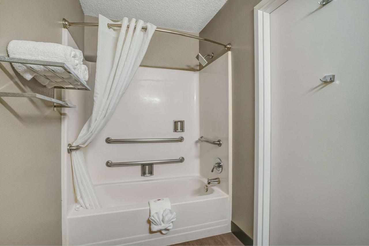 Premium Quadruple Room - Non-Smoking