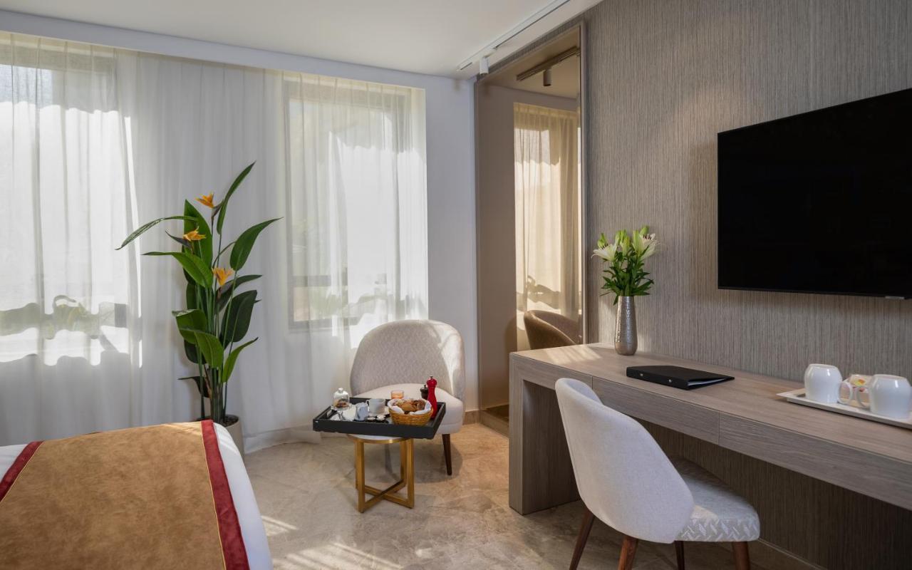 Deluxe Single Room,1664776762:JPEG